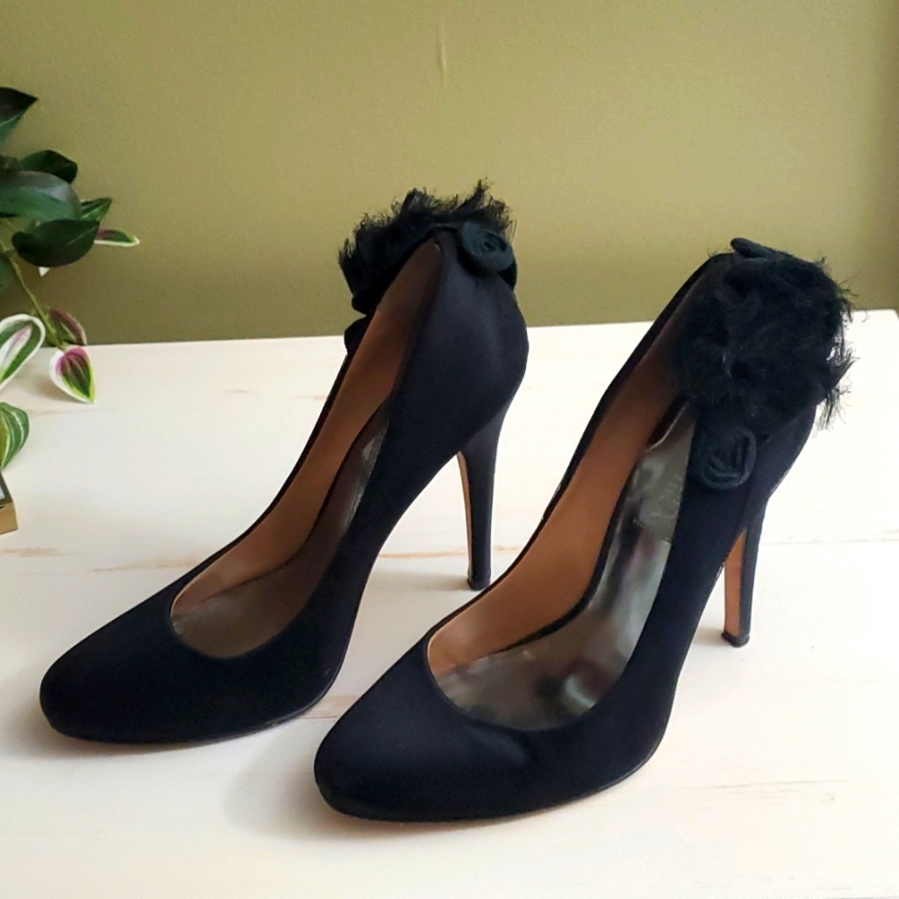 Badgley Mischka | Black Pumps With Ankle Floral Accent Sz 7M